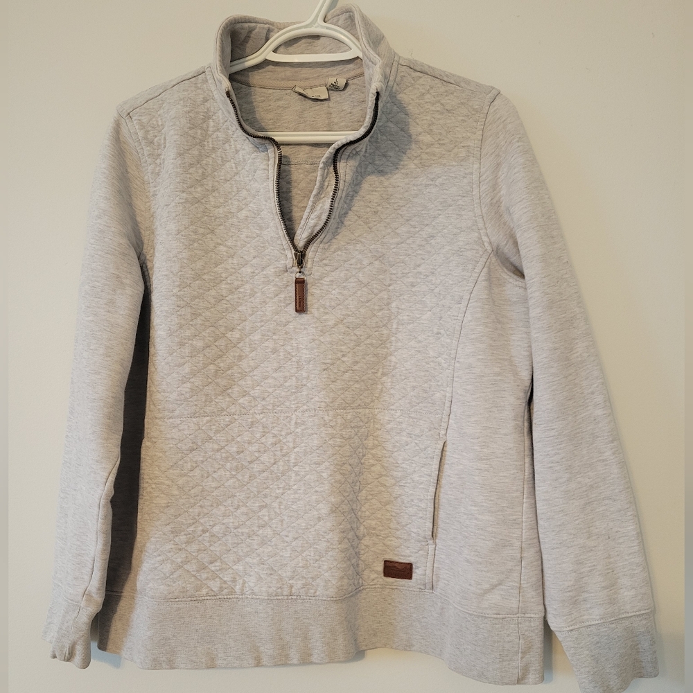 L.L. Bean quarter zip size large